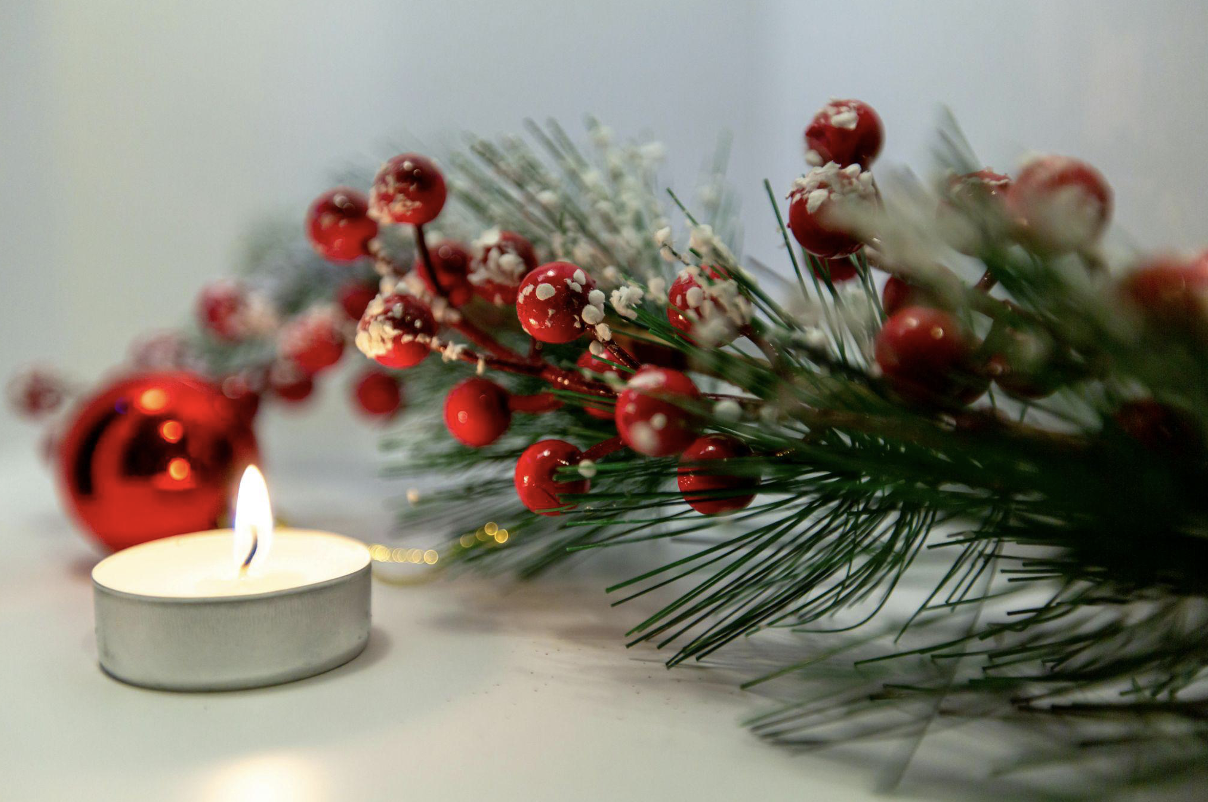 Choosing the Perfect 7-Foot Unlit Christmas Tree